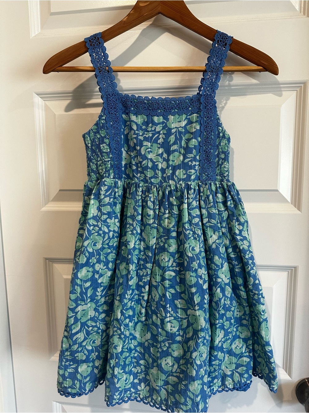 Joie Girls Size 8 Blue Floral Cotton Dress Lace Trim Smocked EUC